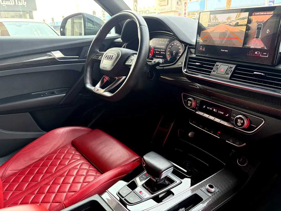 Car Image 2021 AUDI SQ5 