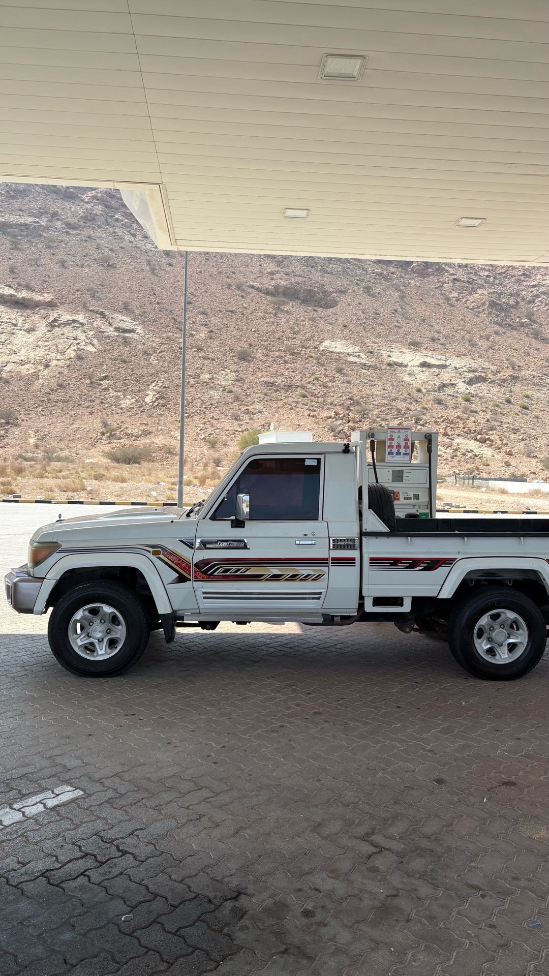 Car Image 2014 TOYOTA Cruiser Pickup GX