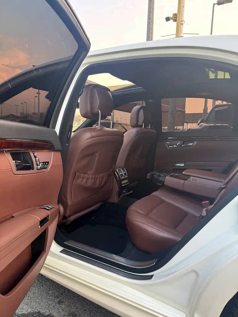 Car Image 2011 MERCEDES S Class 500
