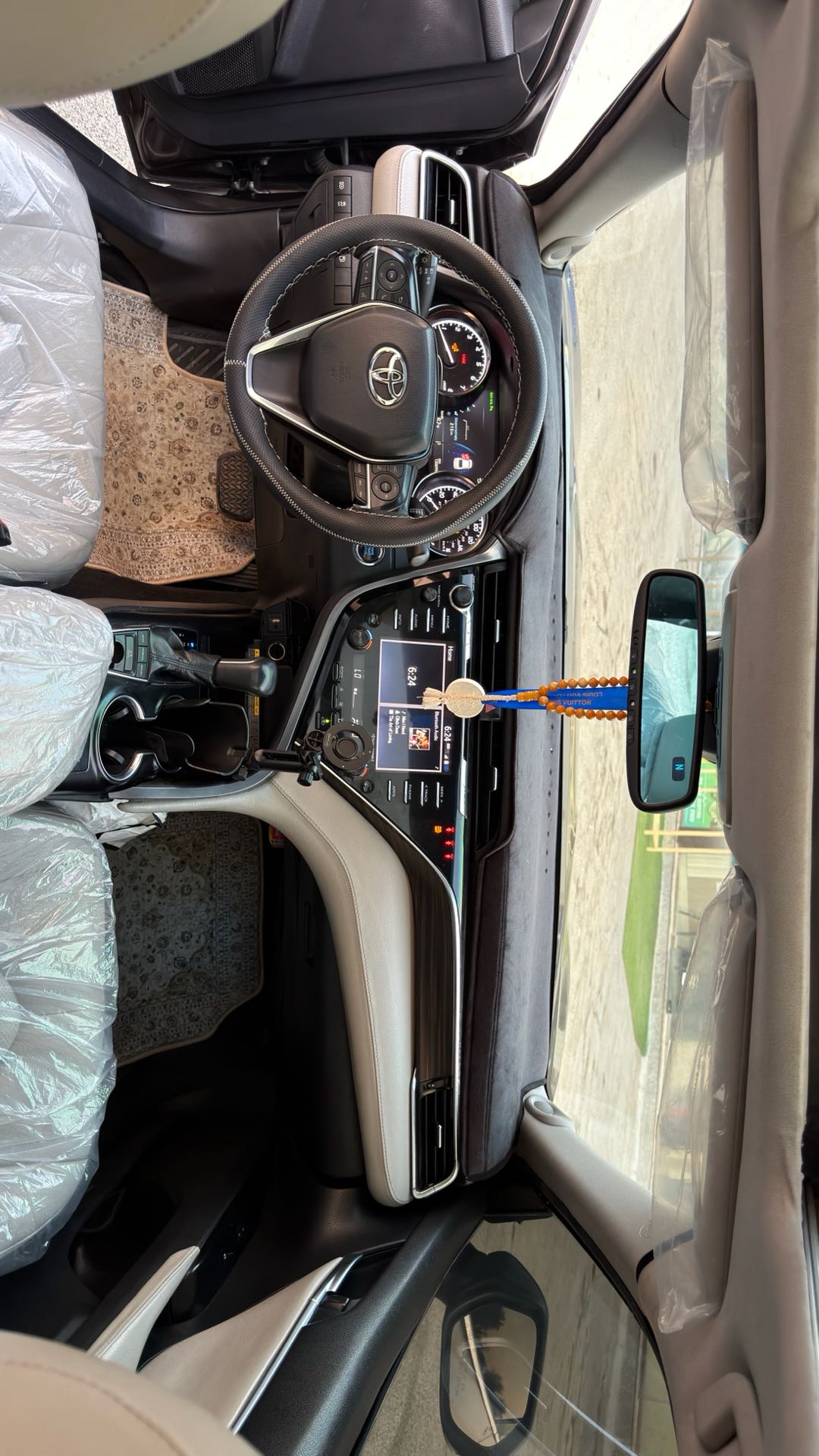 Car Image 2018 TOYOTA CAMRY XLE