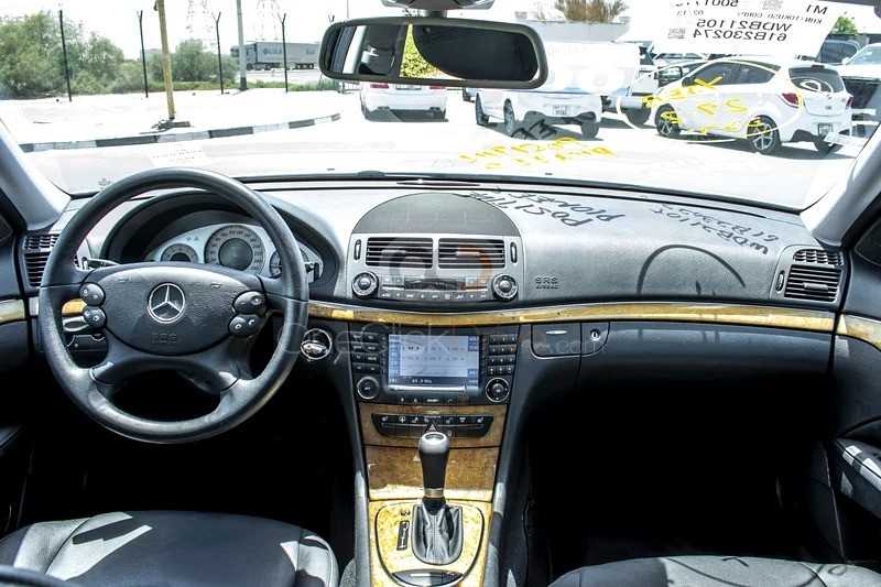 Car Image 2008 MERCEDES E Class 350