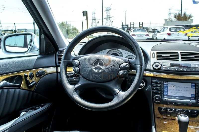 Car Image 2008 MERCEDES E Class 350