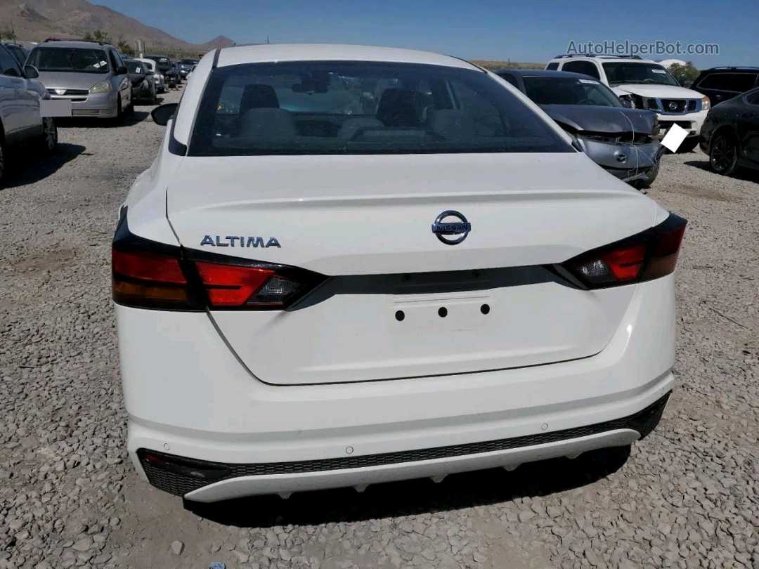 Car Image 2021 NISSAN ALTIMA S