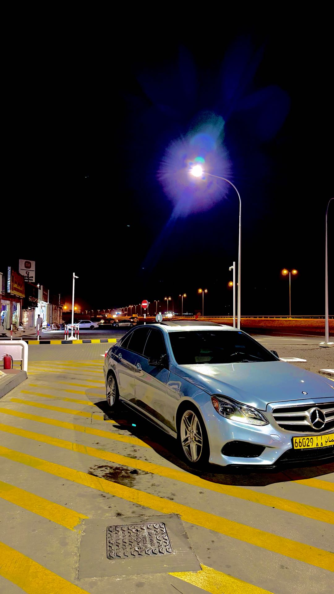 Car Image 2016 MERCEDES E Class 500