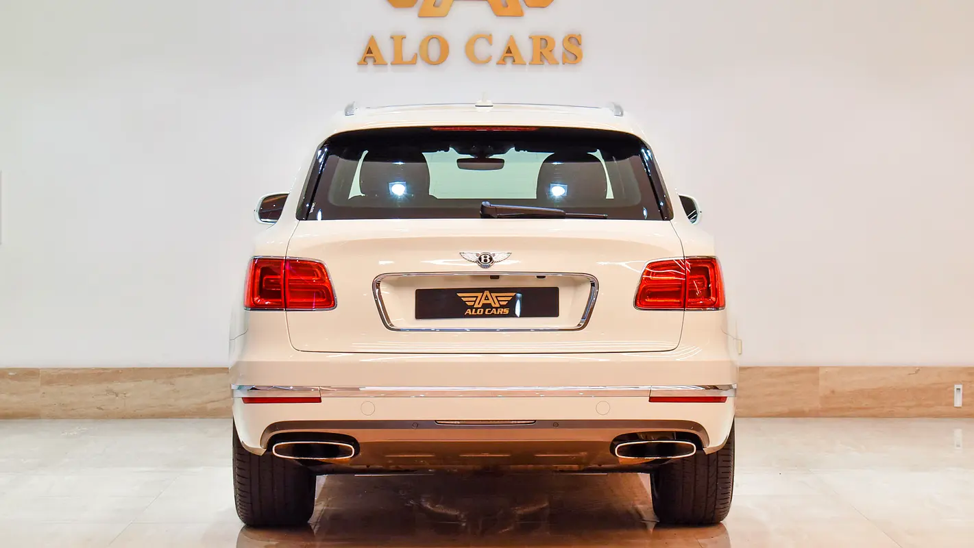 Car Image 2017 BENTLEY BENTAYGA W12 AWD