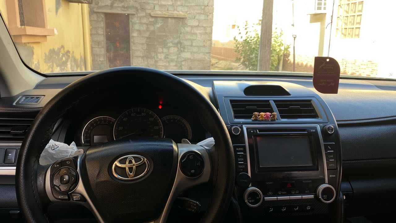 Car Image 2013 TOYOTA CAMRY SE