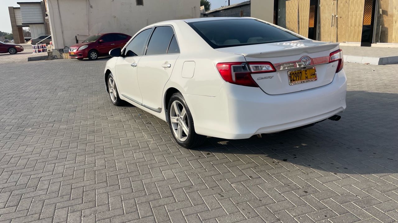 Car Image 2013 TOYOTA CAMRY GL