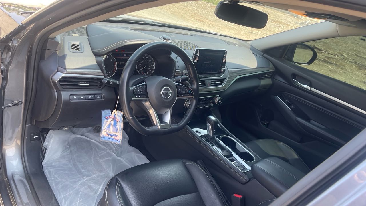 Car Image 2020 NISSAN ALTIMA SL