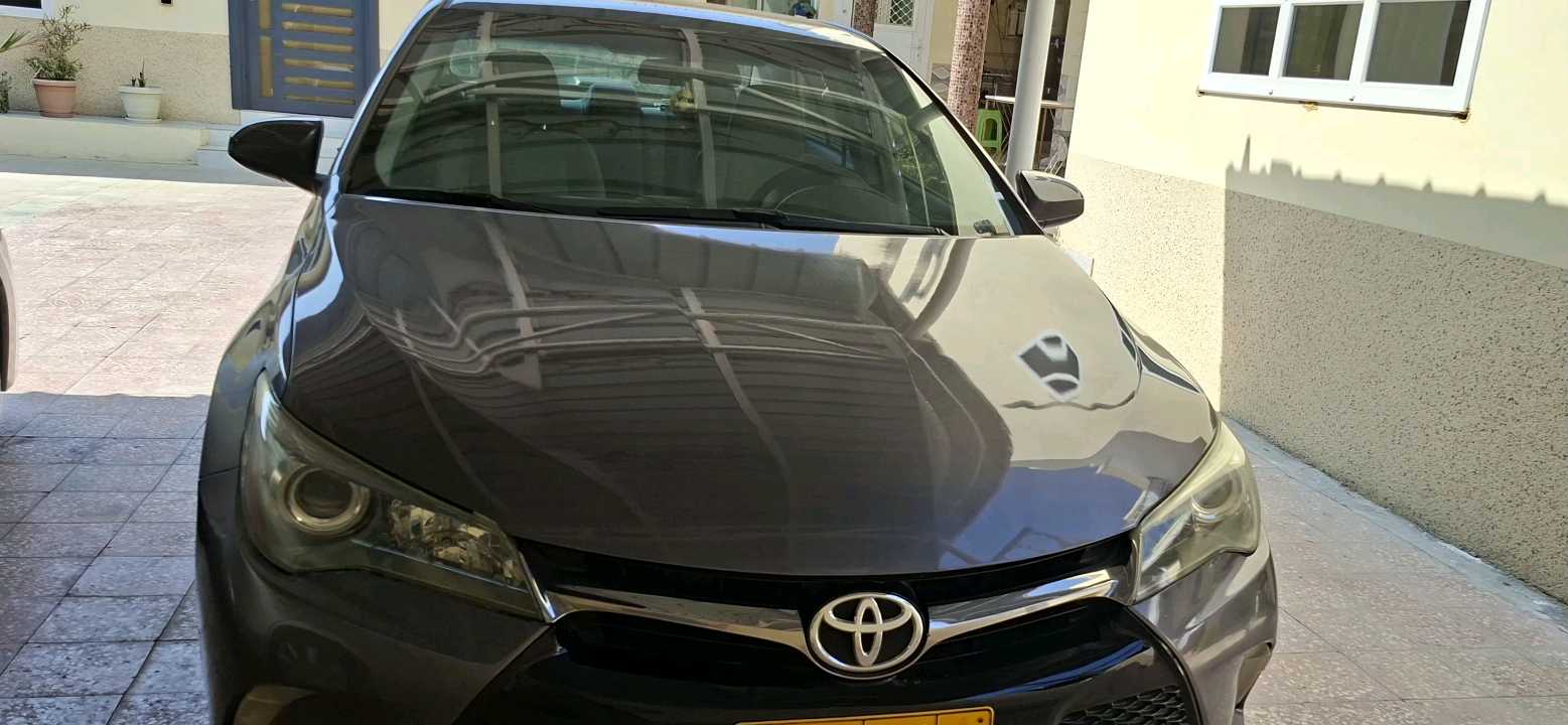 Car Image 2015 TOYOTA CAMRY SE