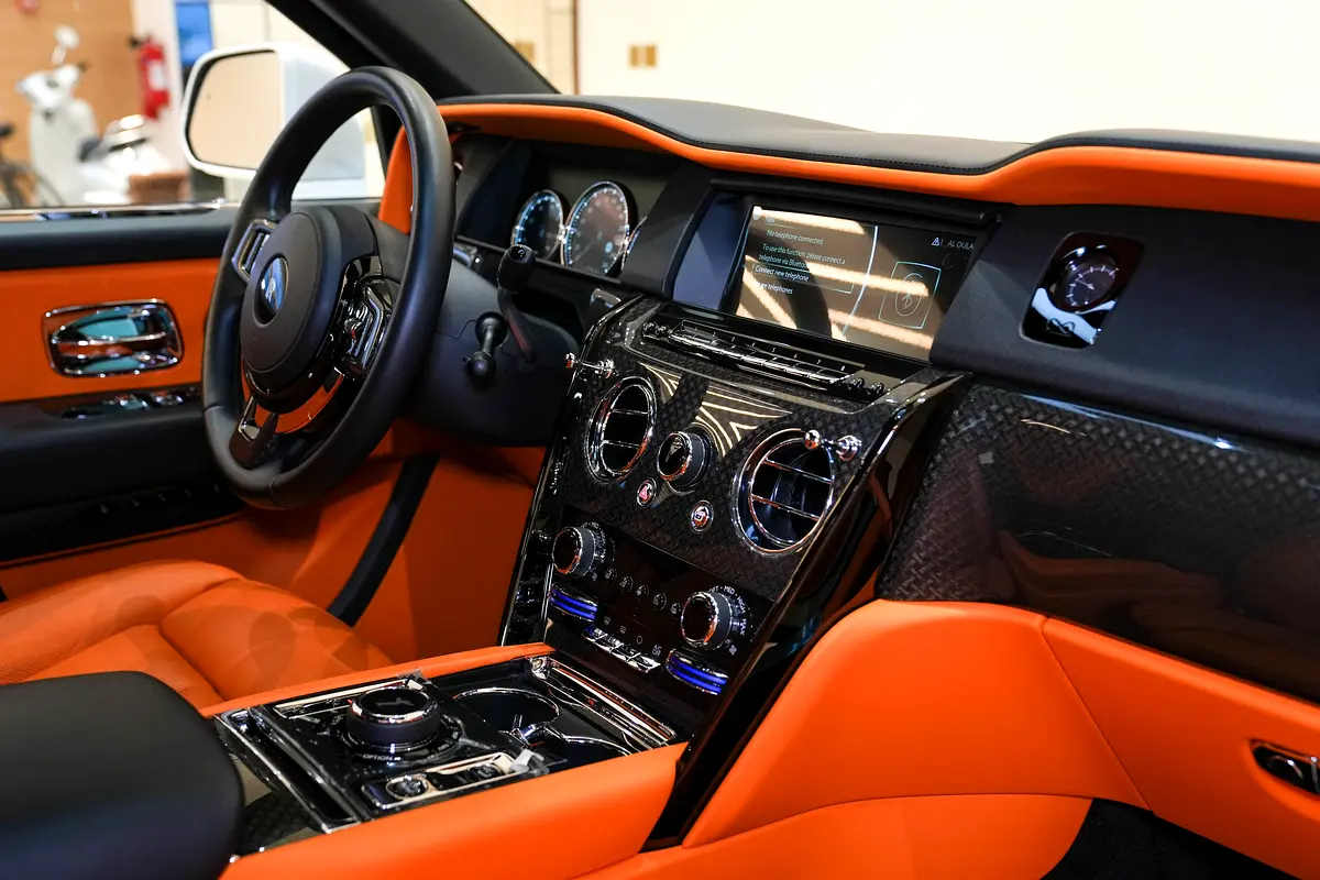 Car Image 2023 ROLLS ROYCE CULLINAN 