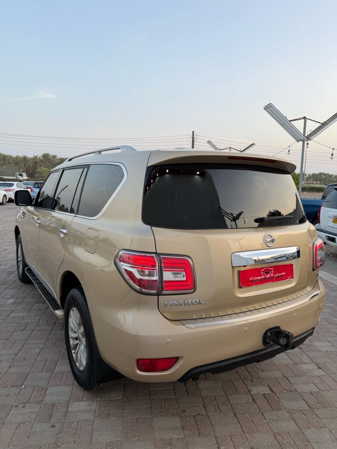Car Image 2015 NISSAN PATROL SE