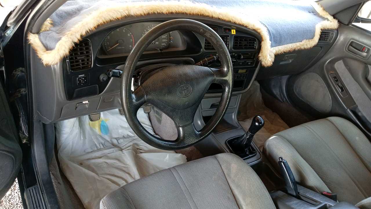 Car Image 1995 TOYOTA CAMRY 