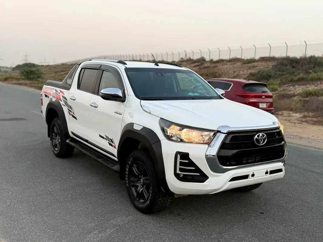 Car Image 2021 TOYOTA HILUX Adventure