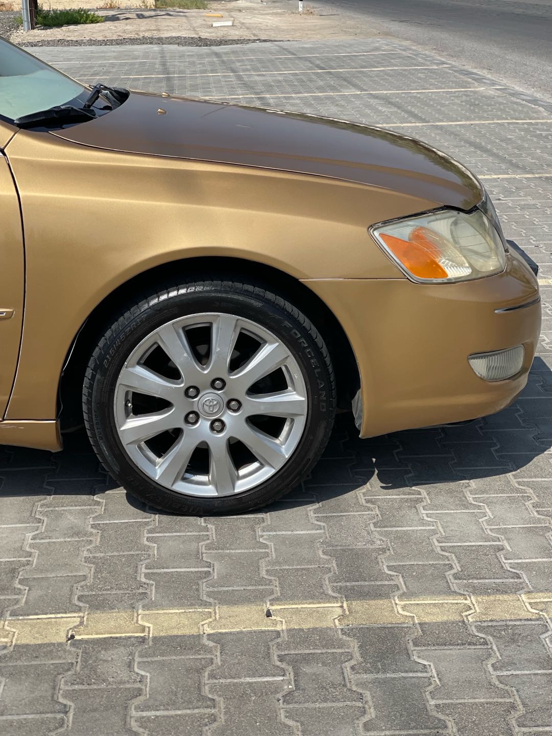 Car Image 2000 TOYOTA AVALON XLS