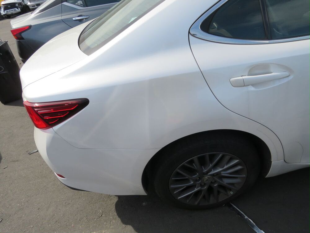 Car Image 2018 LEXUS ES 350