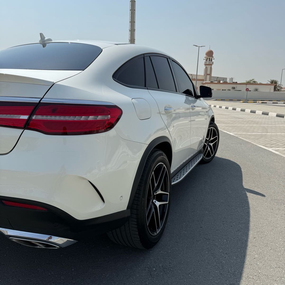 Car Image 2019 MERCEDES GLE CLASS 43 
