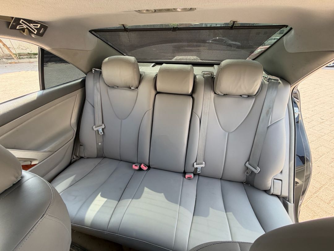 Car Image 2011 TOYOTA CAMRY XLE