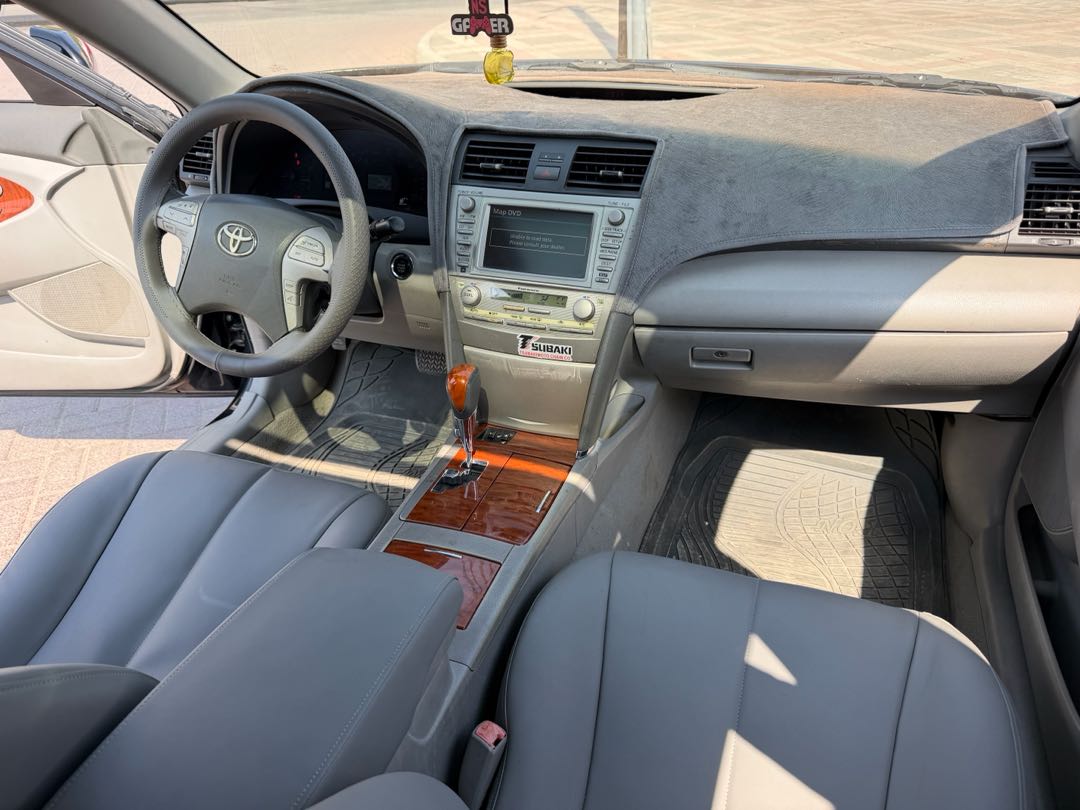 Car Image 2011 TOYOTA CAMRY XLE