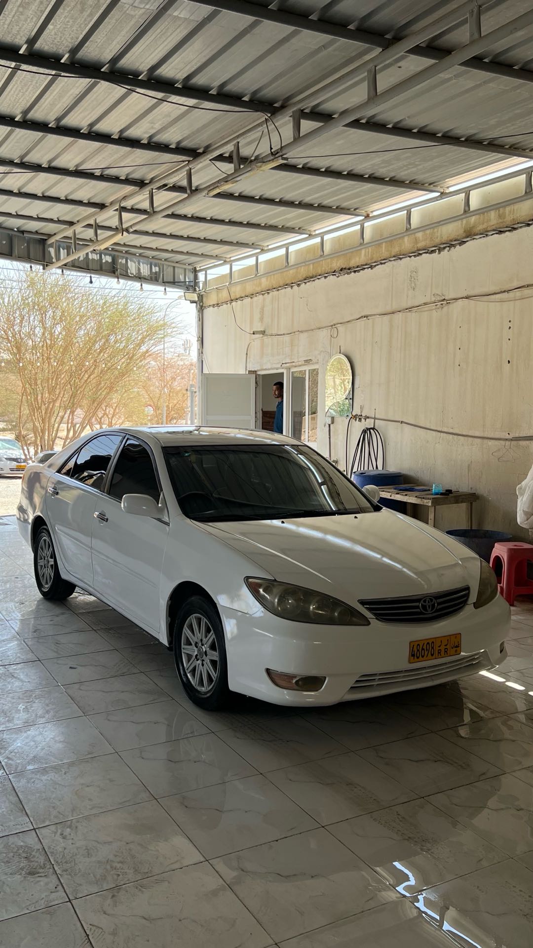 Car Image 2005 TOYOTA CAMRY LE