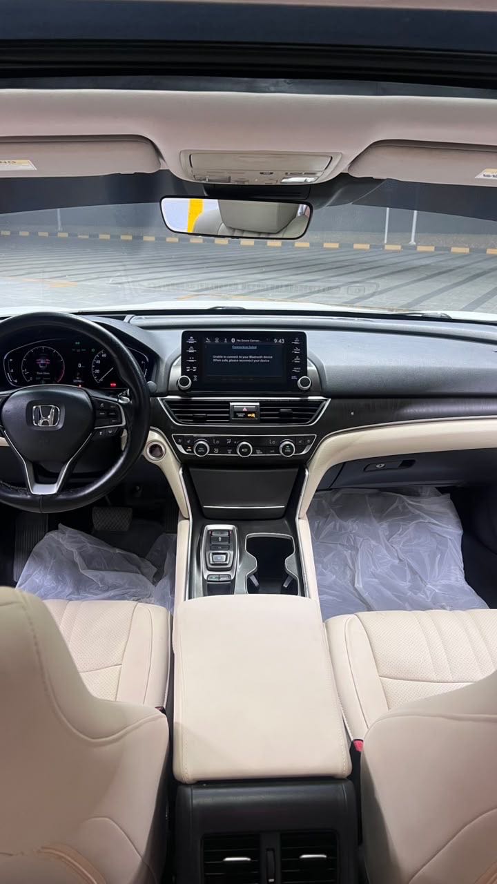 Car Image 2018 HONDA ACCORD TOURING