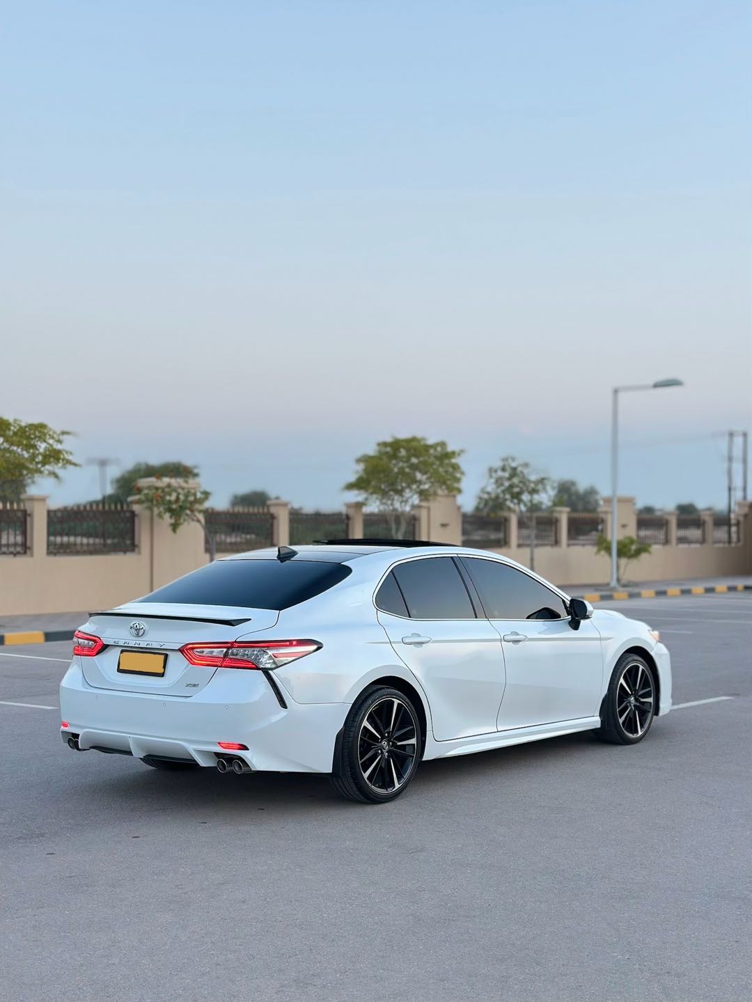 Car Image 2019 TOYOTA CAMRY XSE