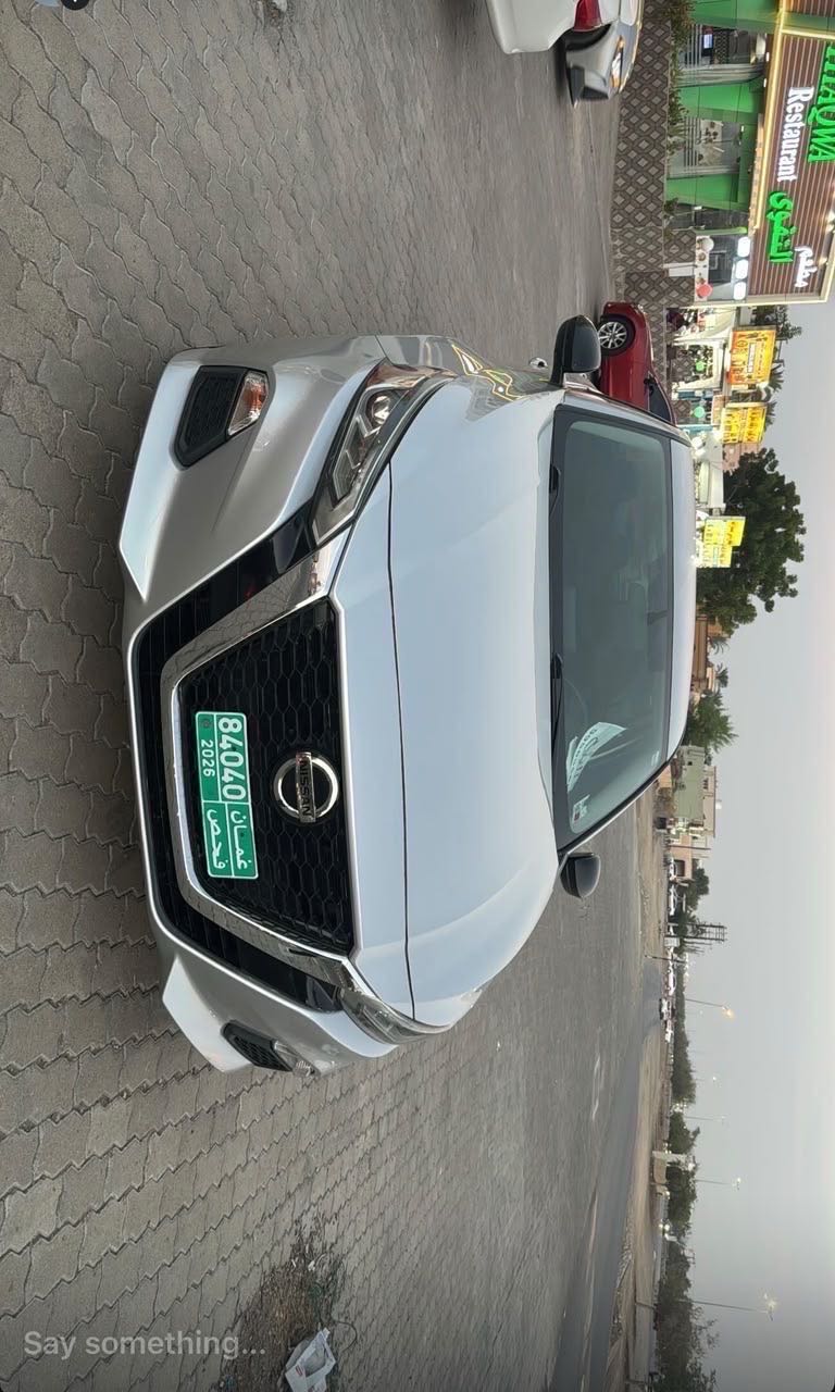 Car Image 2019 NISSAN ALTIMA SR