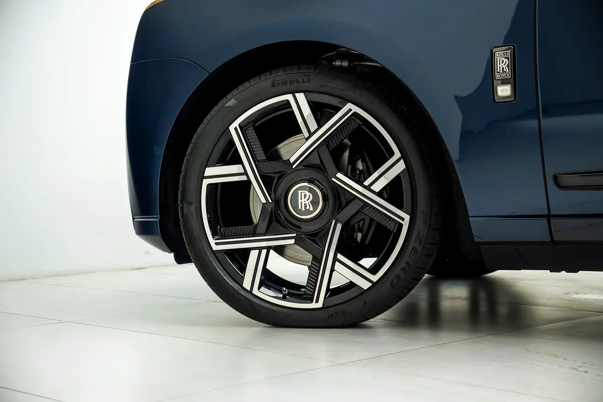 Car Image 2026 ROLLS ROYCE CULLINAN 