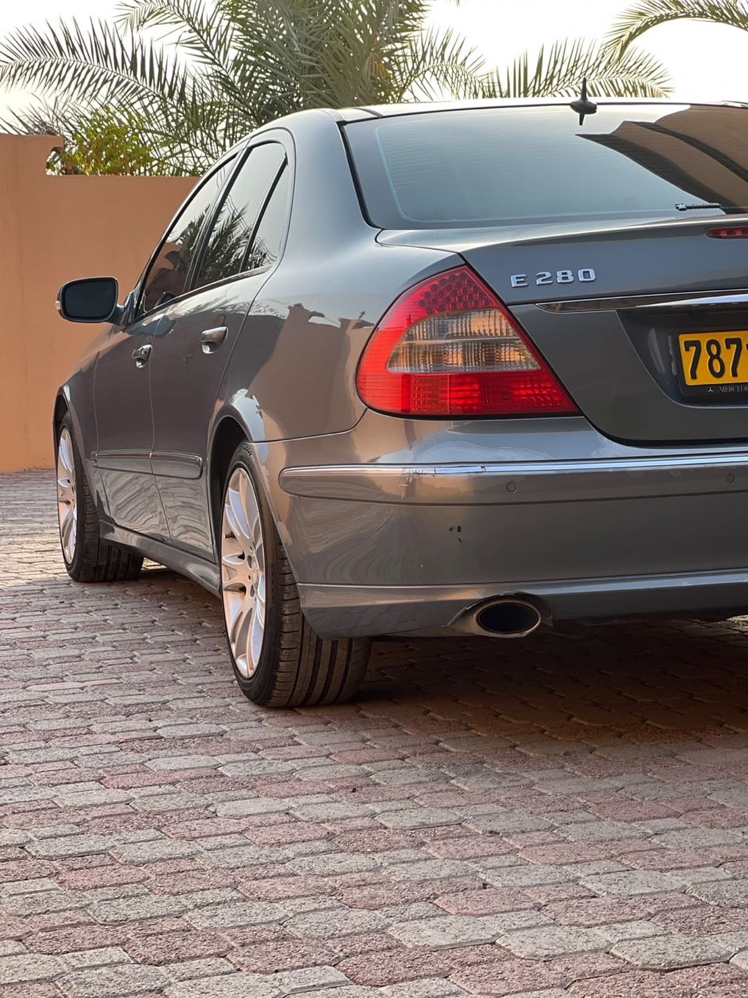 Car Image 2007 MERCEDES E Class 280