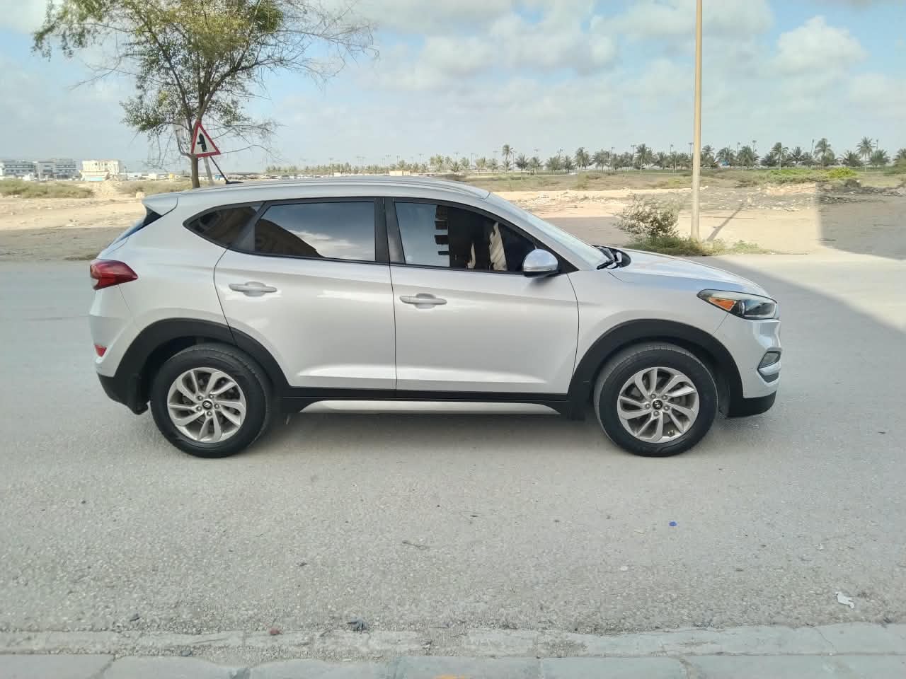 Car Image 2017 HYUNDAI TUCSON Limited