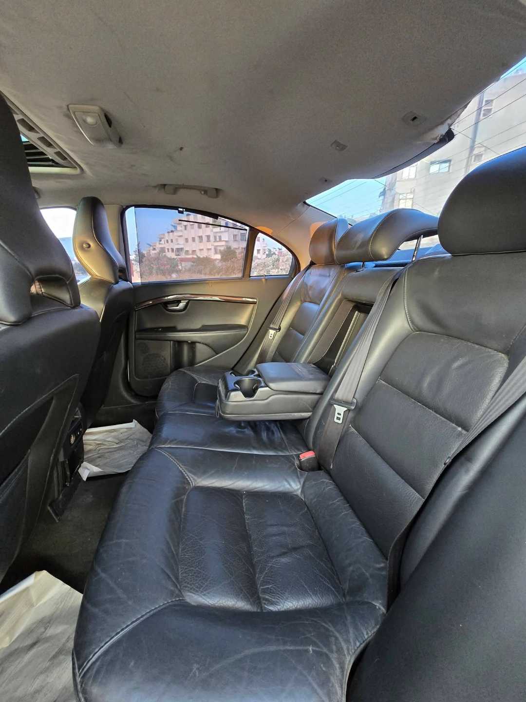 Car Image 2010 VOLVO S80 