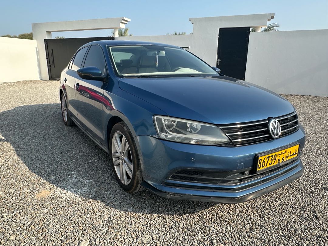 Car Image 2016 VOLKSWAGEN JETTA Highline