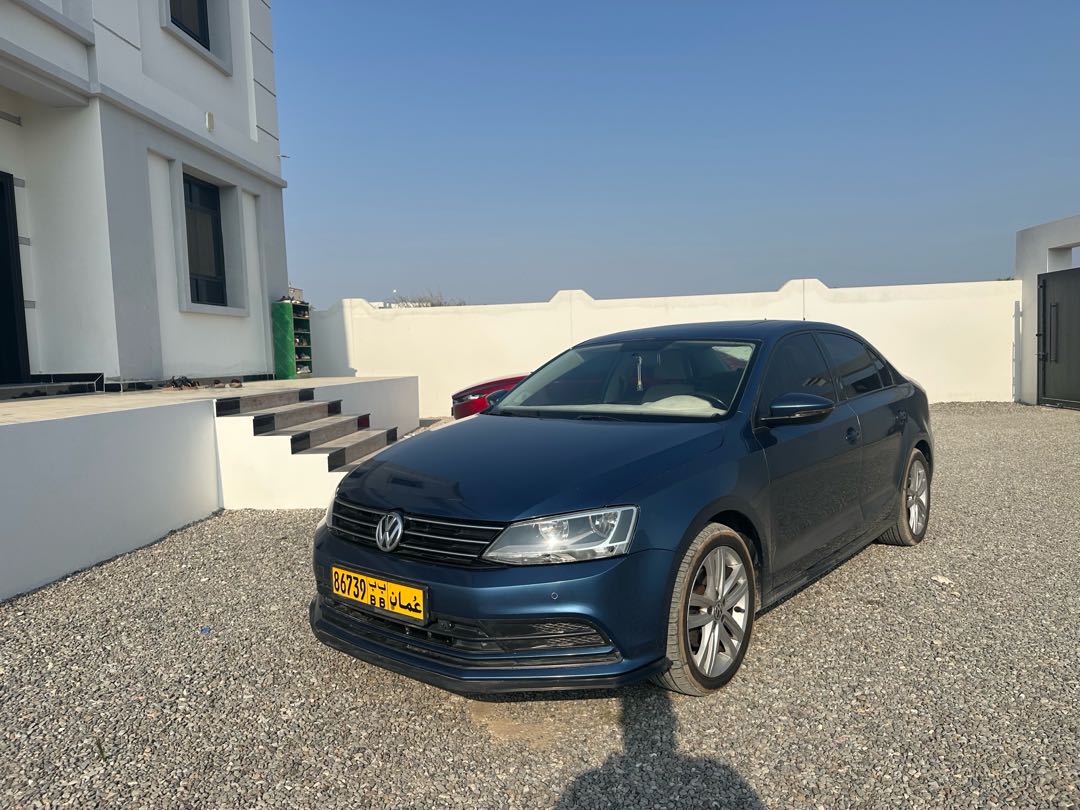 Car Image 2016 VOLKSWAGEN JETTA Highline