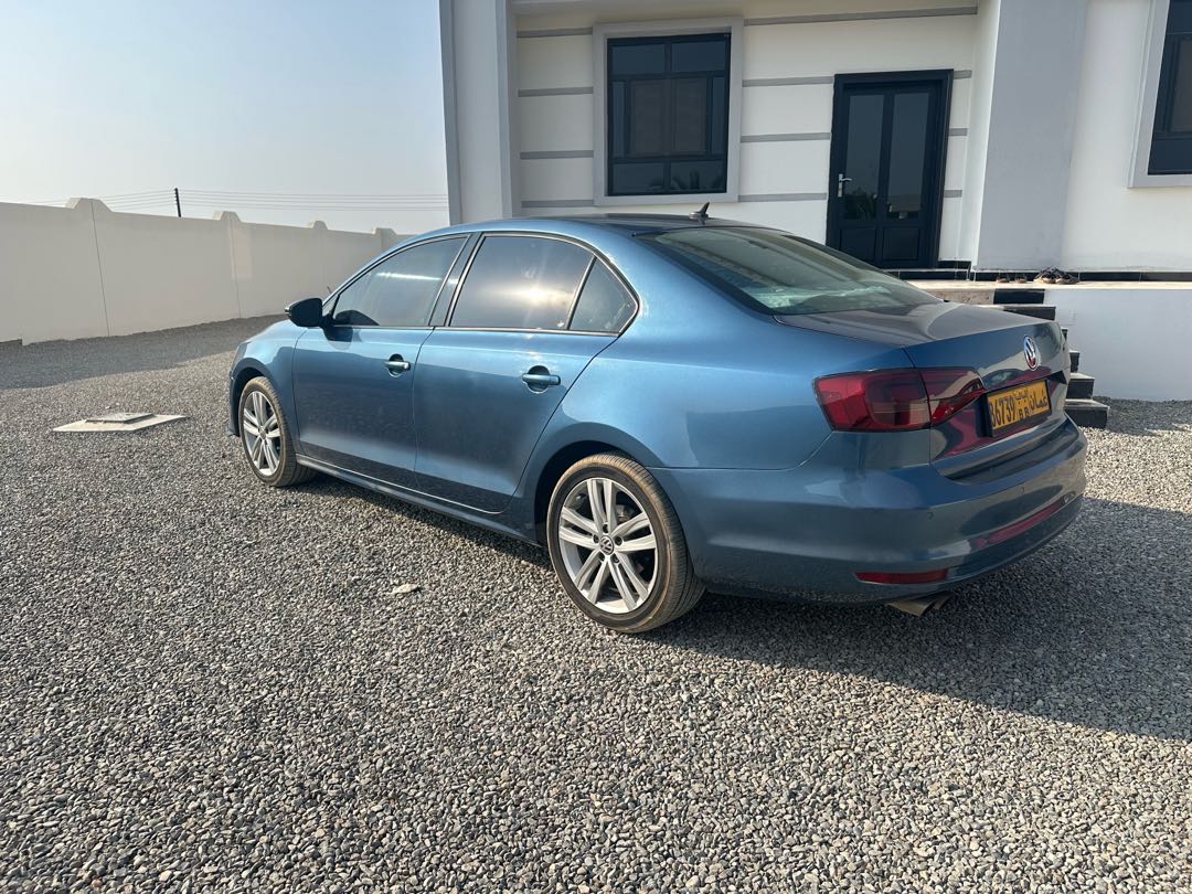 Car Image 2016 VOLKSWAGEN JETTA Highline