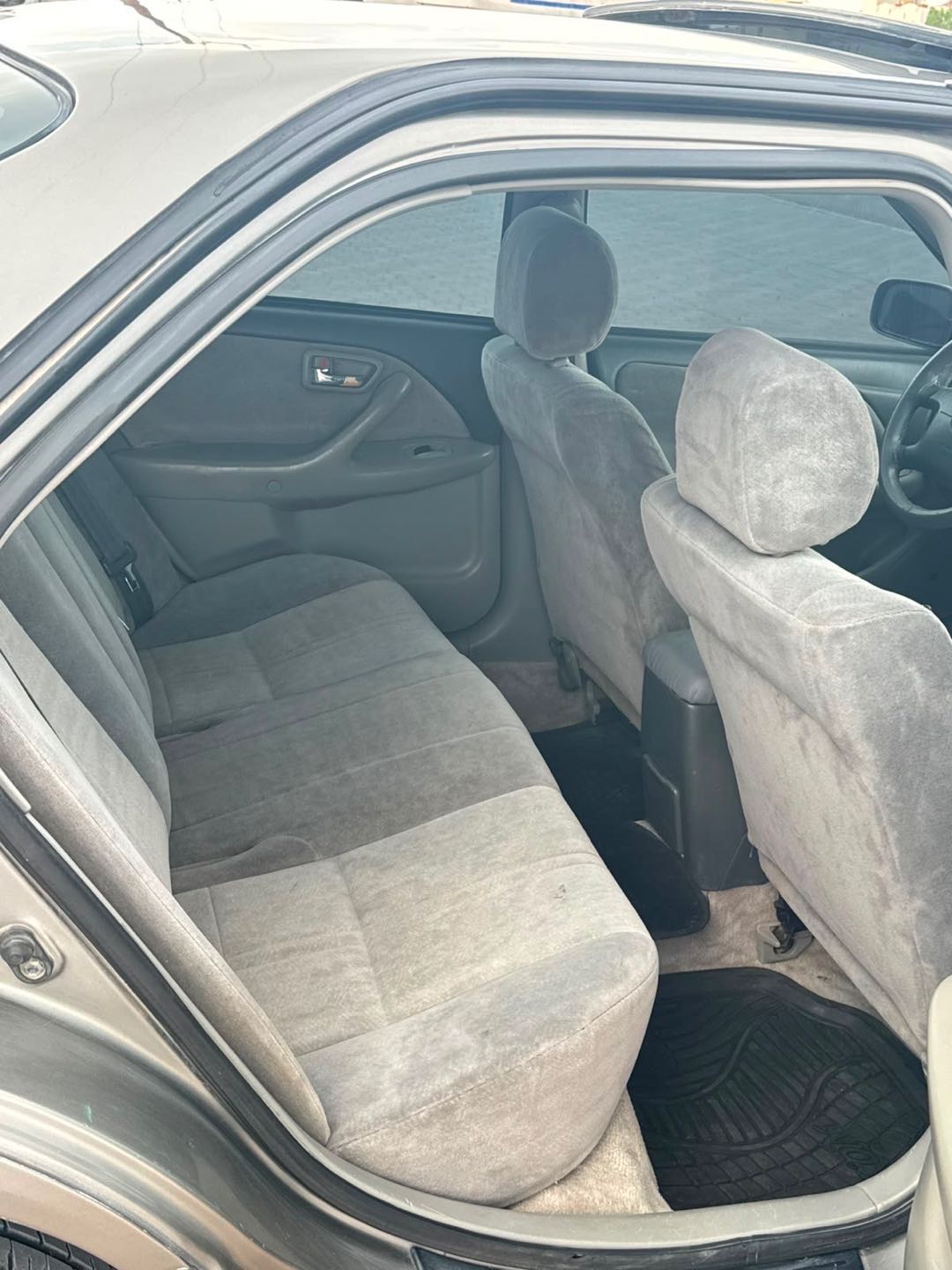 Car Image 2000 TOYOTA CAMRY SE
