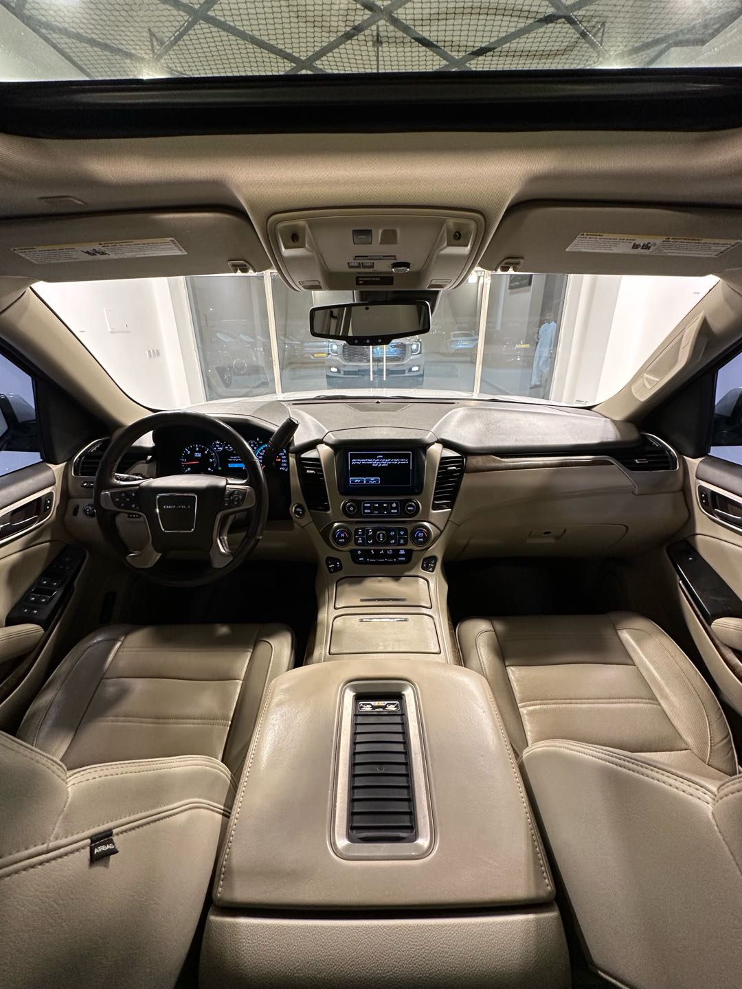 Car Image 2019 GMC YUKON Denali