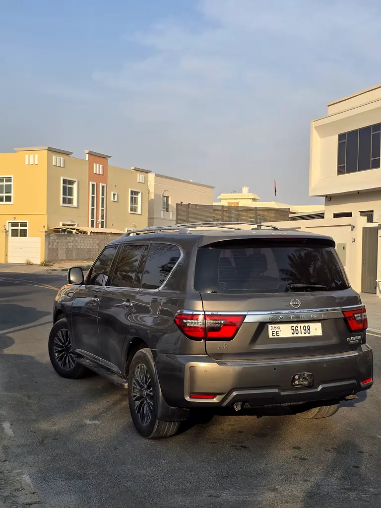 Car Image 2015 NISSAN PATROL SE