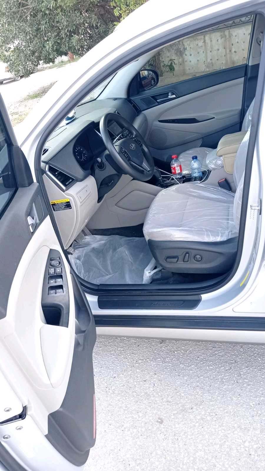 Car Image 2017 HYUNDAI TUCSON Limited