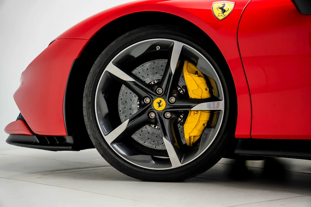 Car Image 2023 FERRARI SF90 