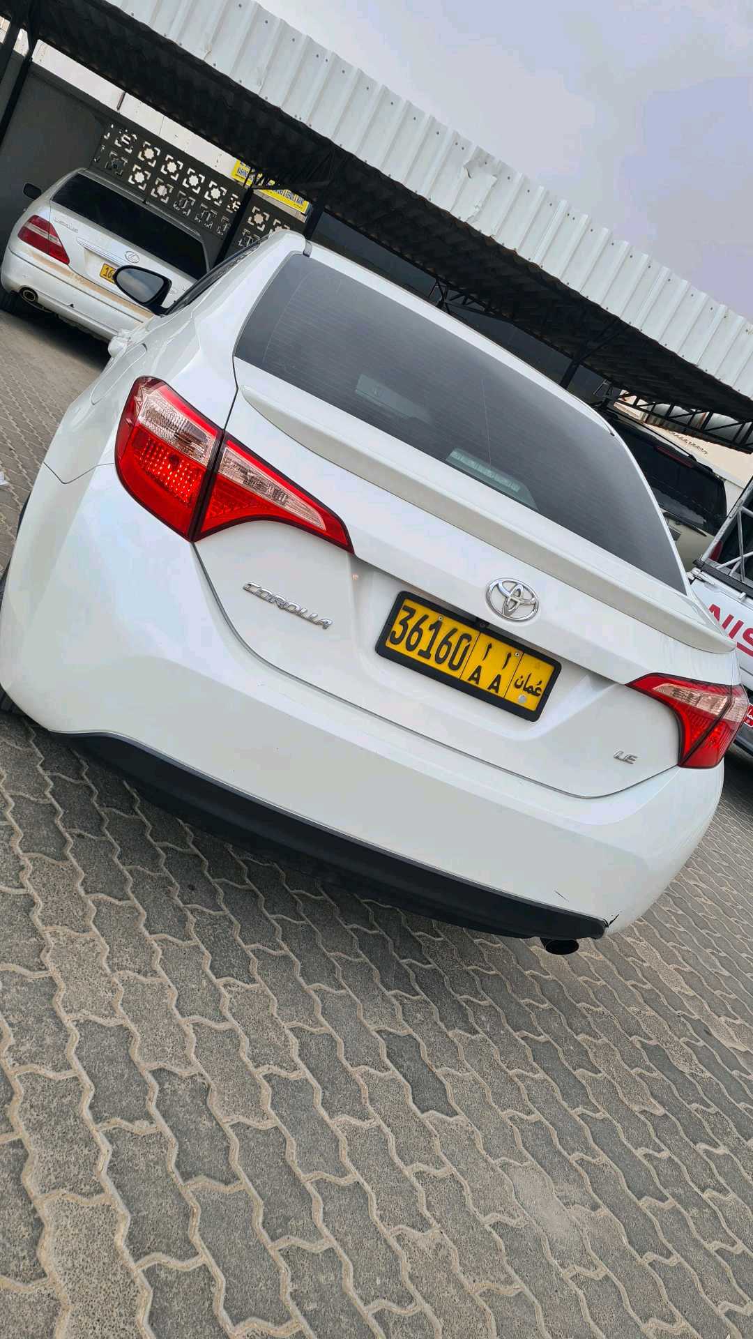 Car Image 2018 TOYOTA COROLLA L