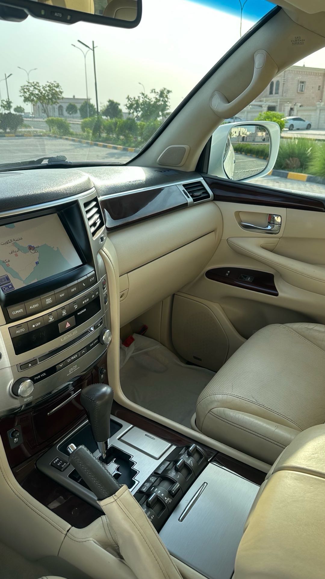 Car Image 2015 LEXUS LX 570 Luxury