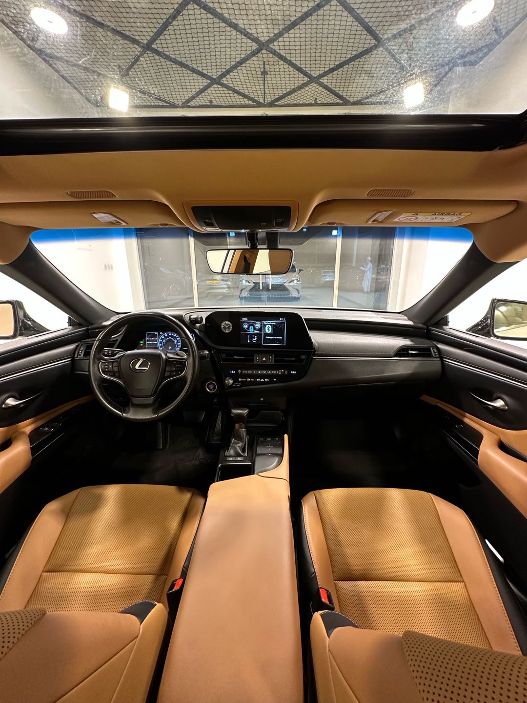 Car Image 2022 LEXUS ES 300h
