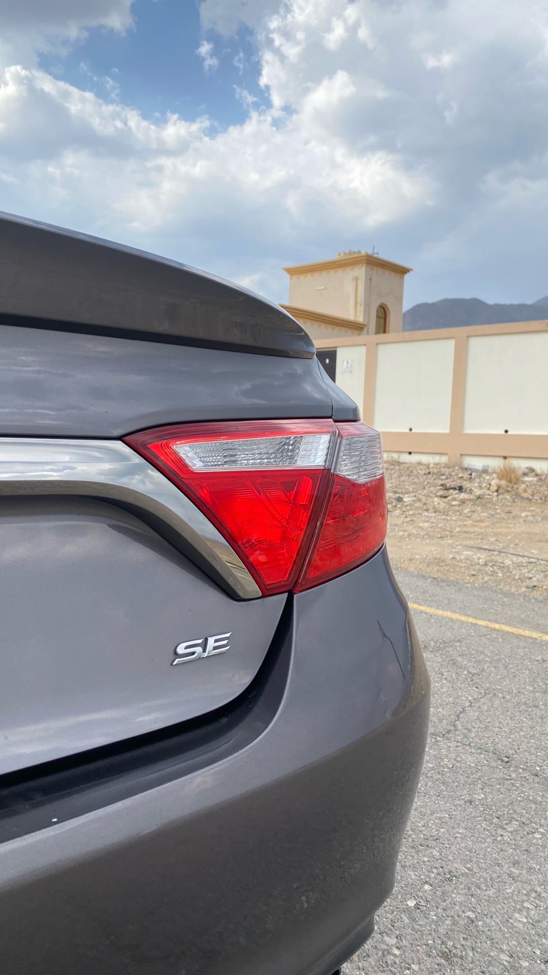 Car Image 2016 TOYOTA CAMRY SE