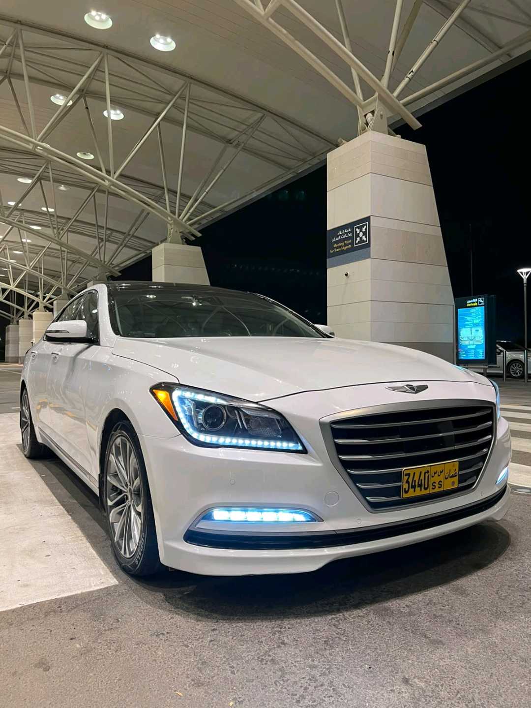 Car Image 2015 HYUNDAI GENESIS 3.8
