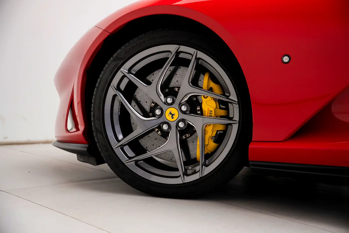 Car Image 2018 FERRARI 812 Superfast