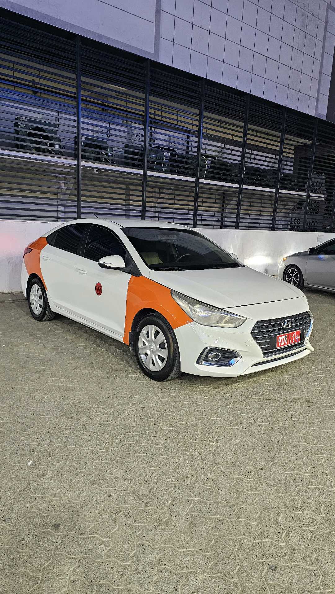 Car Image 2018 HYUNDAI ACCENT SE