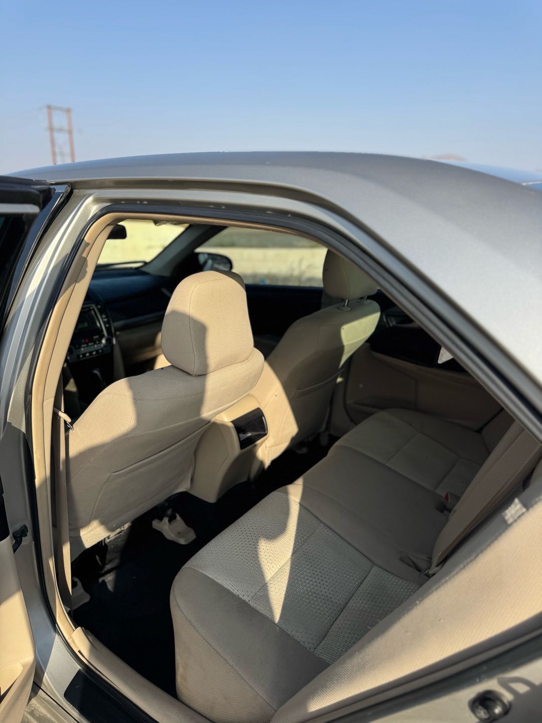 Car Image 2014 TOYOTA CAMRY LE