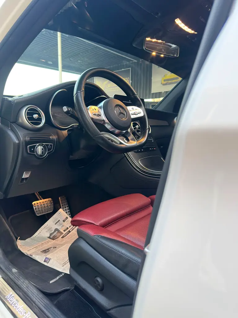 Car Image 2020 MERCEDES GLC CLASS 200
