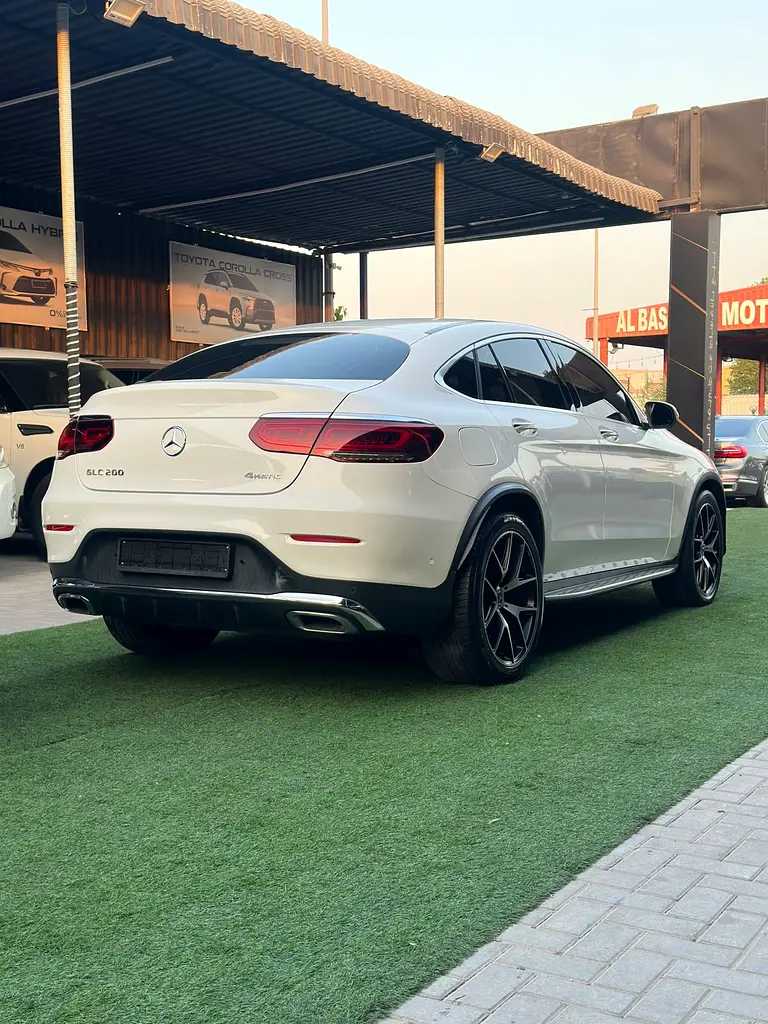 Car Image 2020 MERCEDES GLC CLASS 200