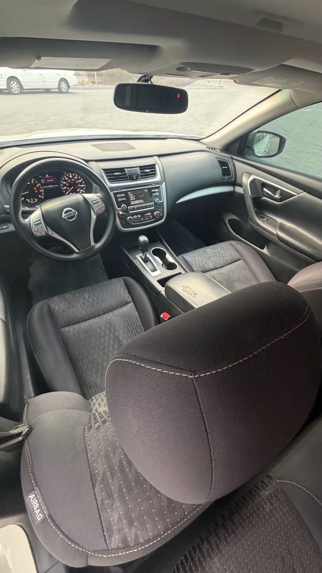 Car Image 2016 NISSAN ALTIMA SV