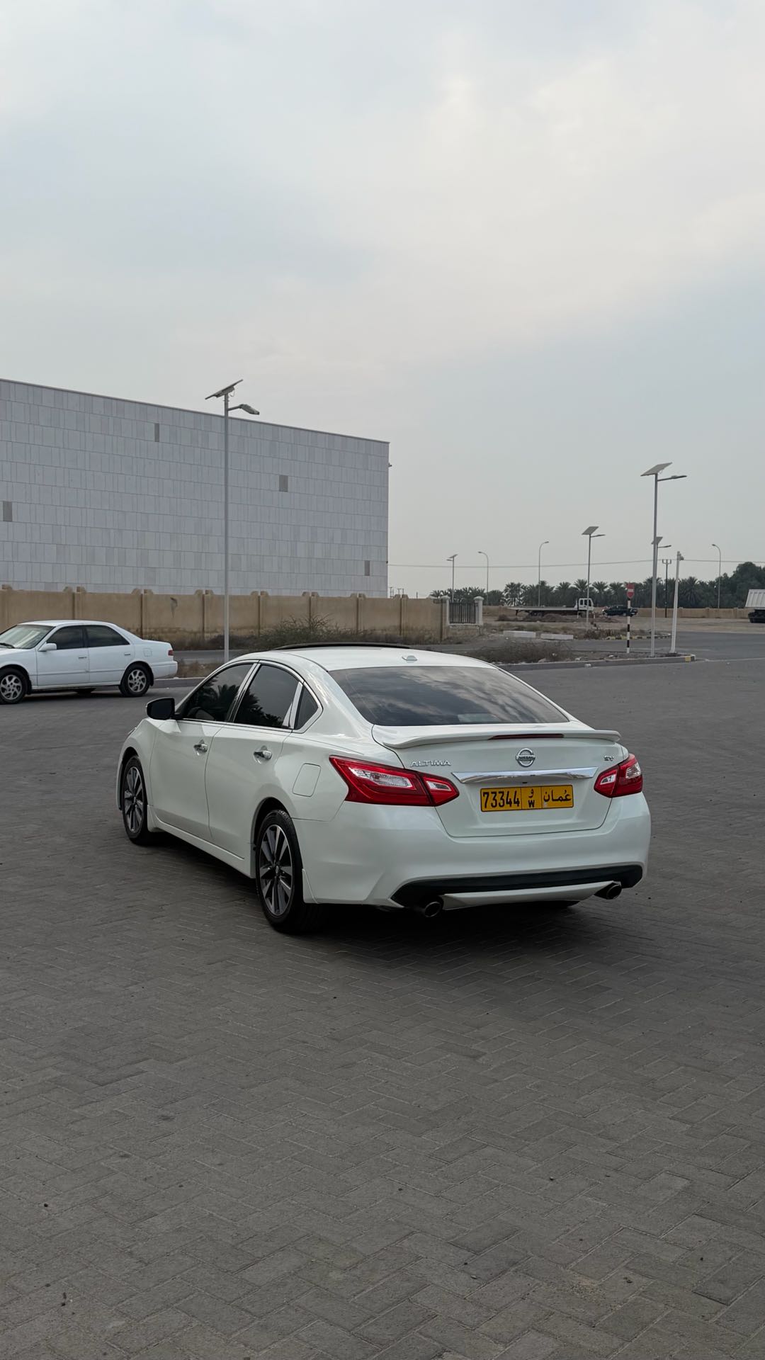 Car Image 2016 NISSAN ALTIMA SV